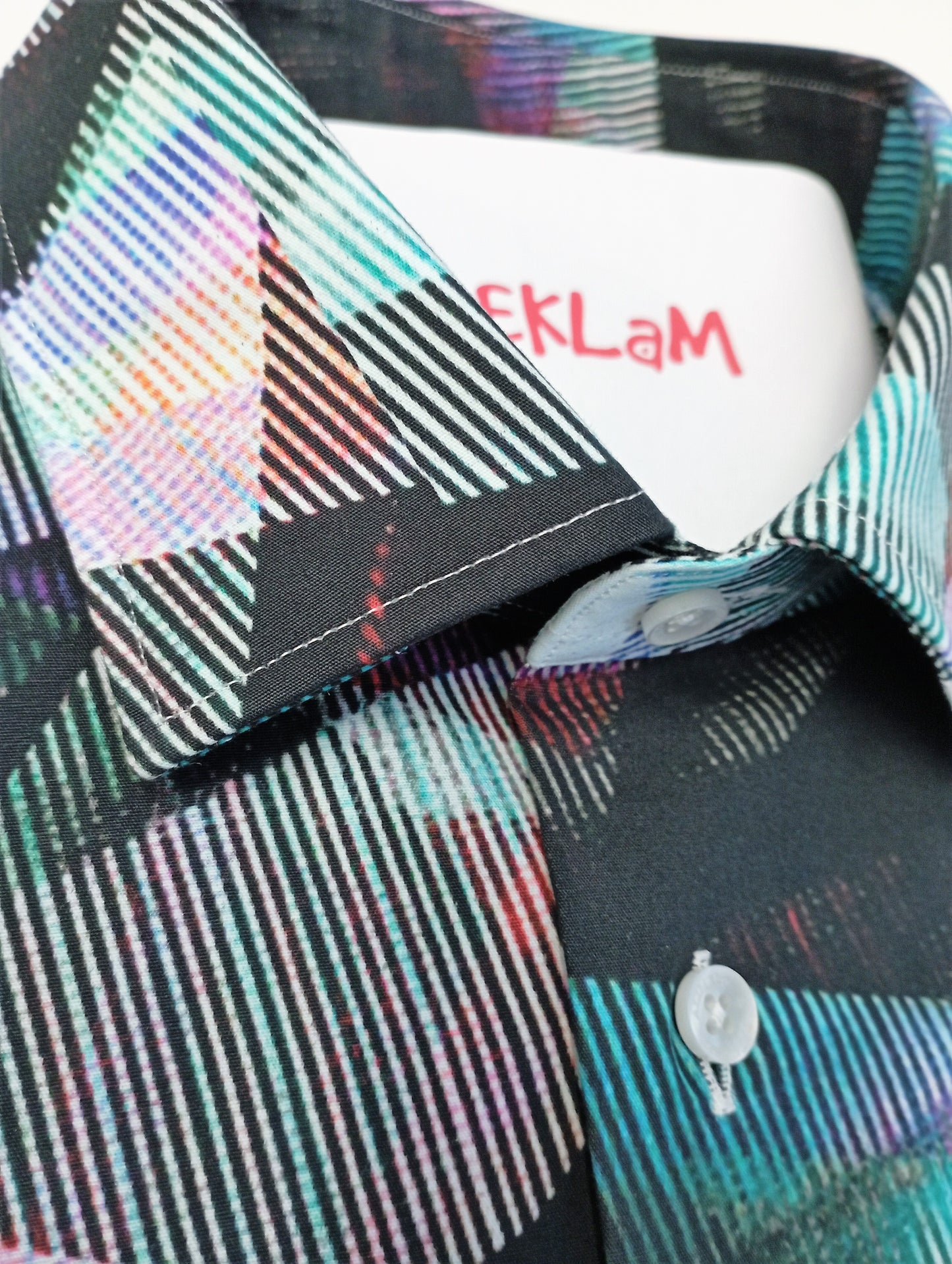 Men's shirt with button down collar