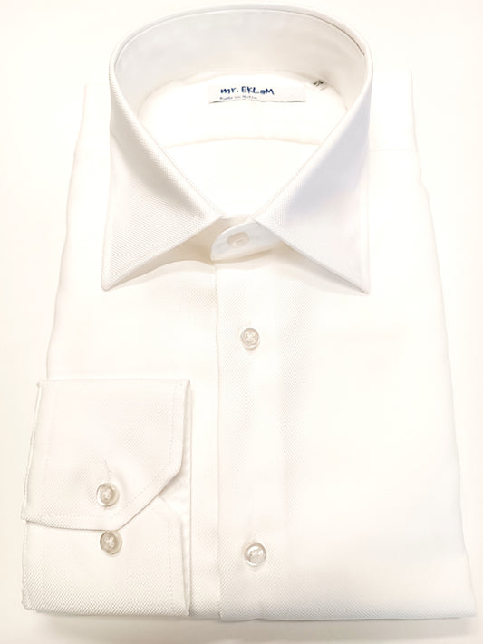 White NO IRON men's shirt with spread collar