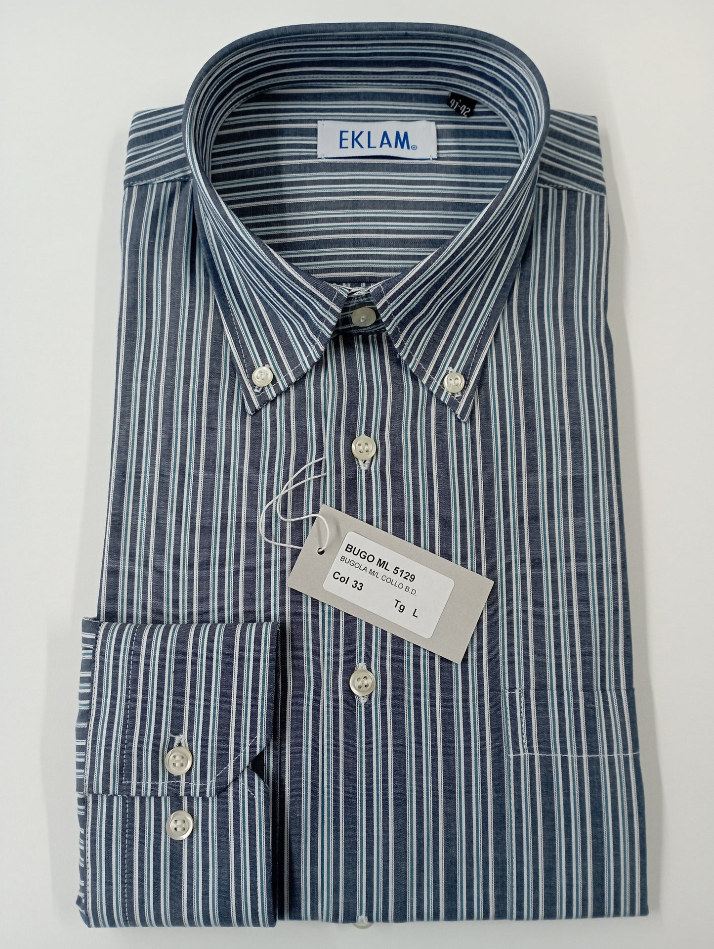 Men's shirt with button down collar